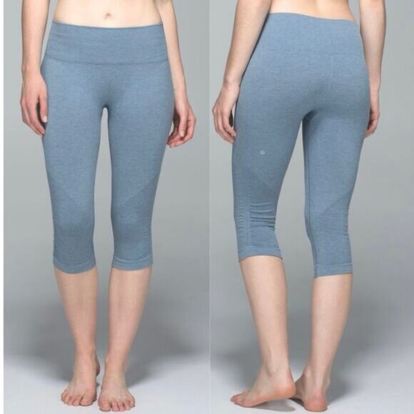 LULULEMON In The Flow Crop II Size 4 Heathered Blue Denim - Picture 1 of 8
